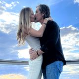 6 Jahre! Am 24. September 2016 heirateten Kathryn Boyd und Josh Brolin, nun beginnt für das Paar das 7. Jahr mit einem ganz dicken Kuss im "London Eye", dem größten Riesenrad Europas hoch über den Dächern der Metropole. Wir gratulieren und wünschen den Brolins, dass es kein verflixtes wird.