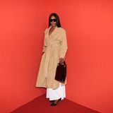 Nicht nur als Model unterwegs: Nach ihrem Job bei Boss nimmt Naomi Campbell bei Salvatore Ferragamo als Gast an der Show teil. 