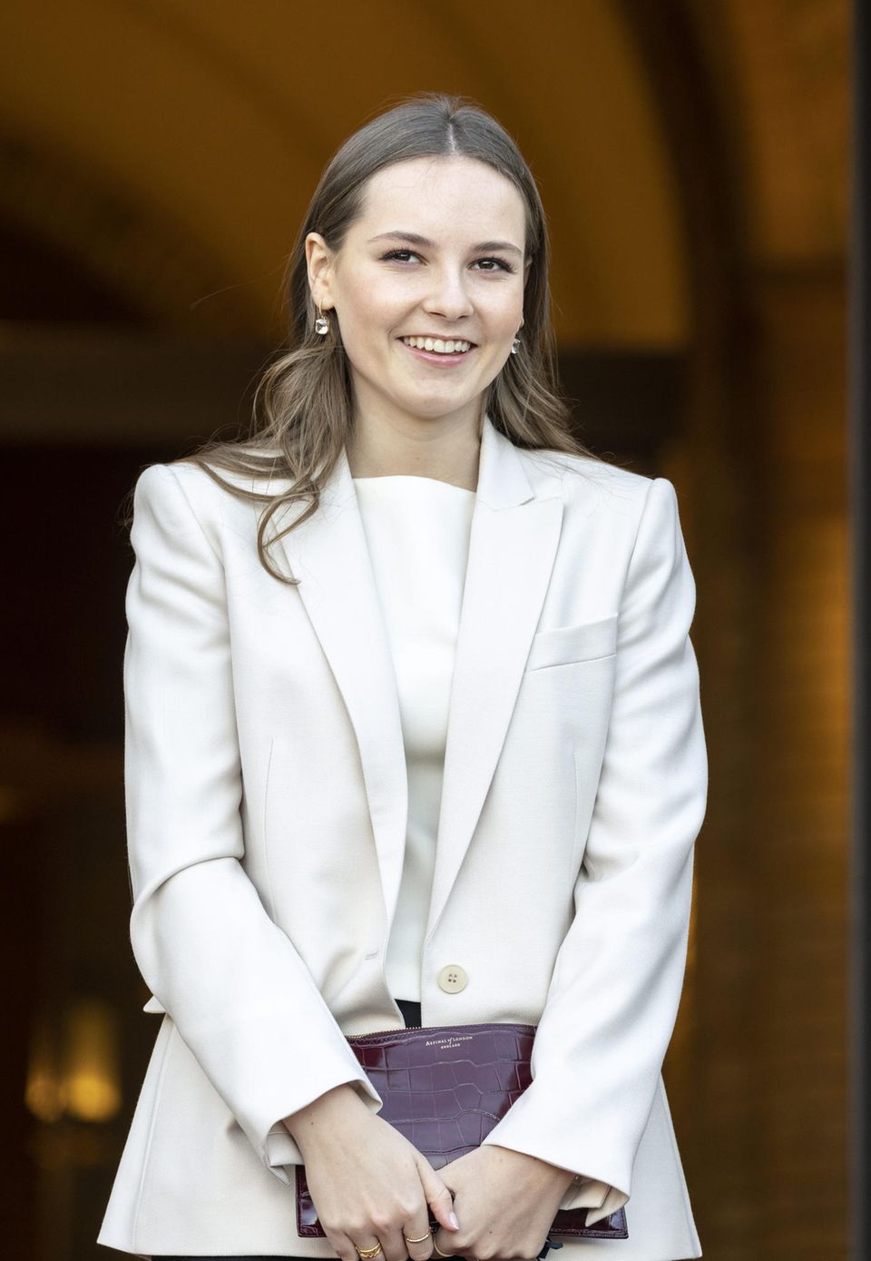 Prinzessin Isabella: Ganz ähnlich dem, den Ingrid Alexandra nur kurz zuvor trug Ganz ähnlich dem, den Ingrid Alexandra nur kurz zuvor trug