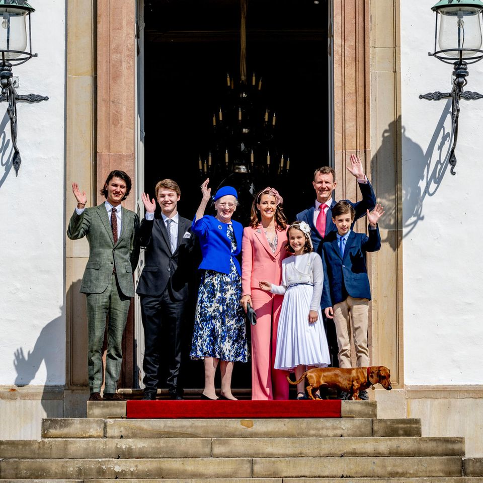 Prinz Nikolai, Prinz Felix, Königin Margrethe, Prinzessin Marie, Prinzessin Athena, Prinz Joachim und Prinz Henrik