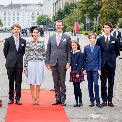 Prinz Joachim mit seinen vier Kindern und Ehefrau Prinzessin Marie.