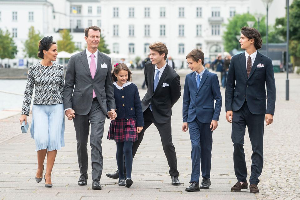 Prinzessin Marie und Prinz Joachim mit Prinzessin Athena, Prinz Felix, Prinz Henrik und Prinz Nikolai