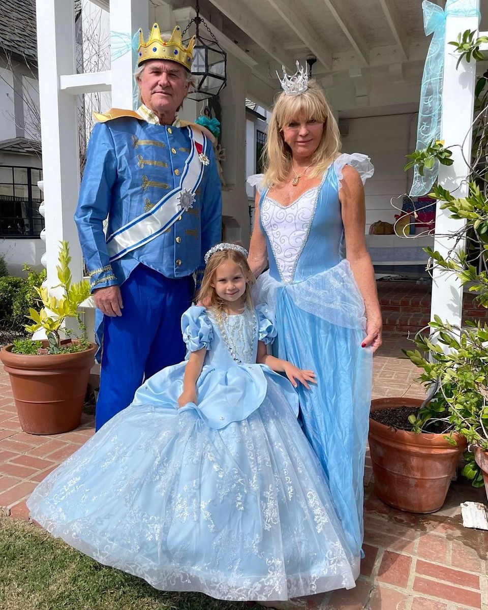 "Du bist die wahre Königin!" Kate Hudson Töchterchen Rani Rose feiert schon ihren 4. Geburtstag, und Oma Goldie Hawn und Kurt Russell gratulieren ihrer Enkelin nicht nur mit den liebsten Glückwünschen via Instagram, sondern auch mit einer echt royalen Party, samt märchenhaften Geburtstagslooks versteht sich.