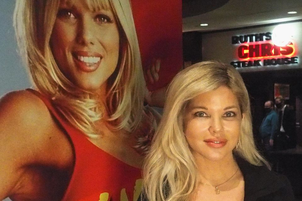 Baywatch-Star Donna D'Errico (55) zeigt sich ungeschminkt | GALA.de