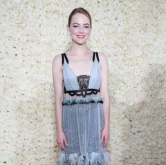 Auch Emma Stone hat sich für einen verspielten Look von Louis Vuitton entschieden.