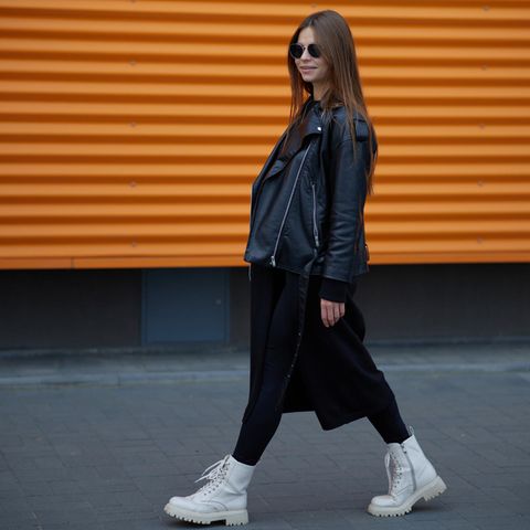 Die perfekte Lederjacke: Dieser Klassiker liegt IMMER im Trend