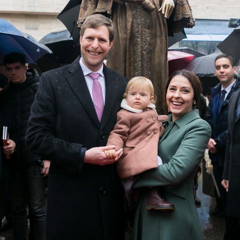 Prinz Leka von Albanien mit seiner Tochter Geraldine und Ehefrau Elia.