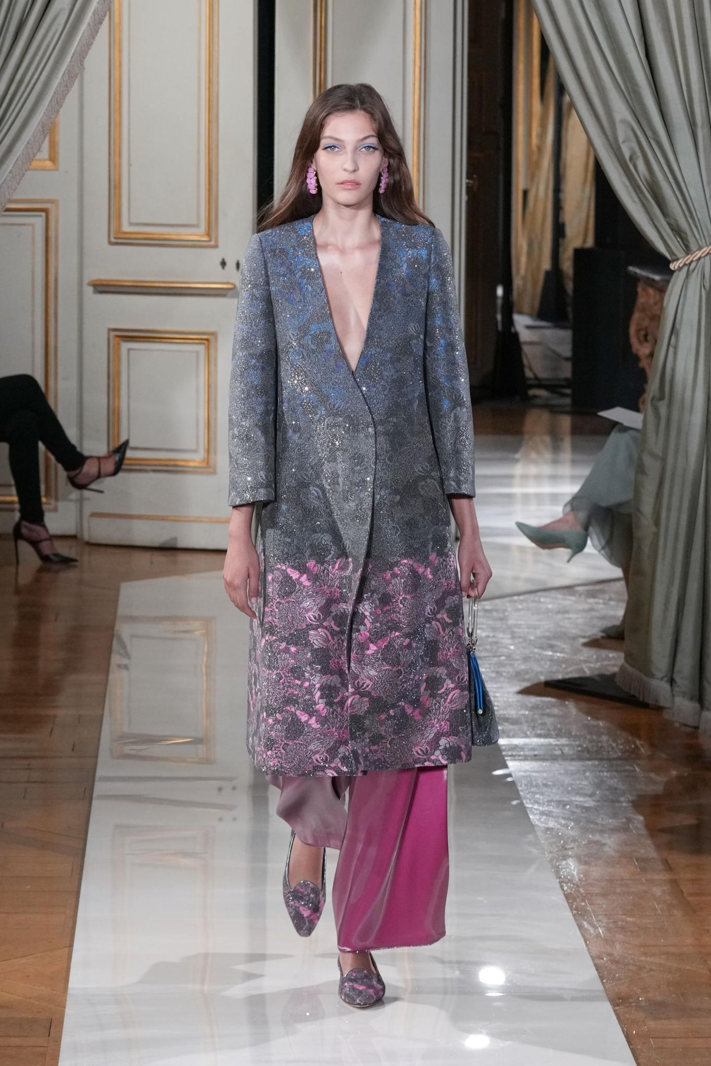 Wem steht's besser? Runway vs. Red Carpet GALA.de