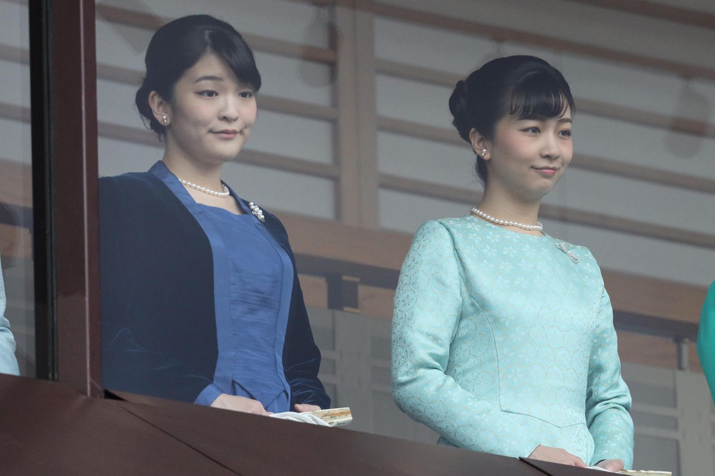 Prinzessin Mako (links) und Prinzessin Kako