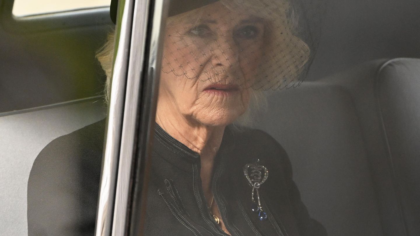 Königin Camilla Das sagt ihr Neffe über sie GALA.de