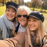 Eine Auszeit mit der Familie gönnt sich Lilly Krug am Halloween-Wochenende. Gemeinsam mit Papa Martin Krug und Halbschwester Annabelle Ender genießt sie einen sonnigen Spaziergang, wie es aussieht im malerischen Englischen Garten in München. Wir wünschen gute Erholung!