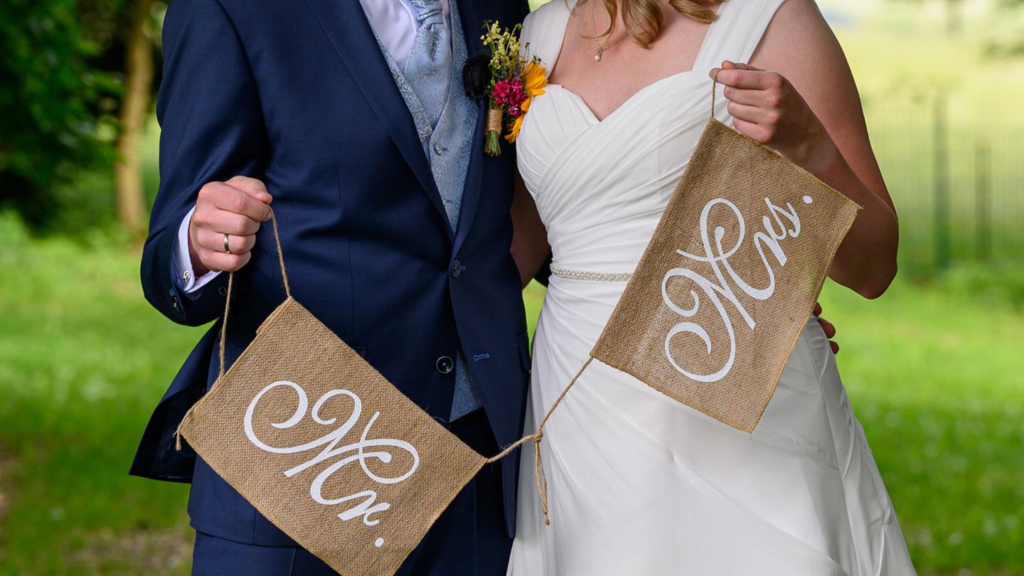 Hochzeit Auf Den Ersten Blick Dennis Und Natascha Legen Ihre Ringe Ab 