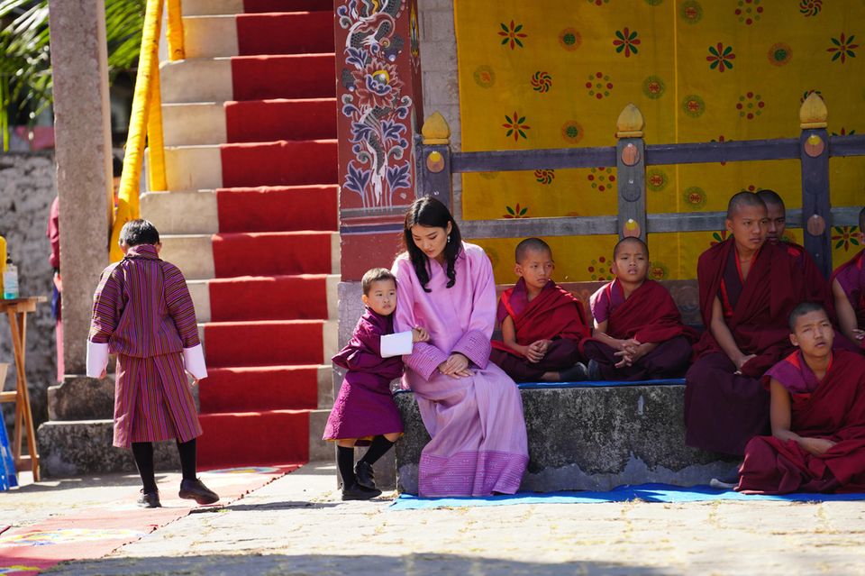 Königshaus Bhutan: Das Leben Von Jigme Und Jetsun | GALA.de