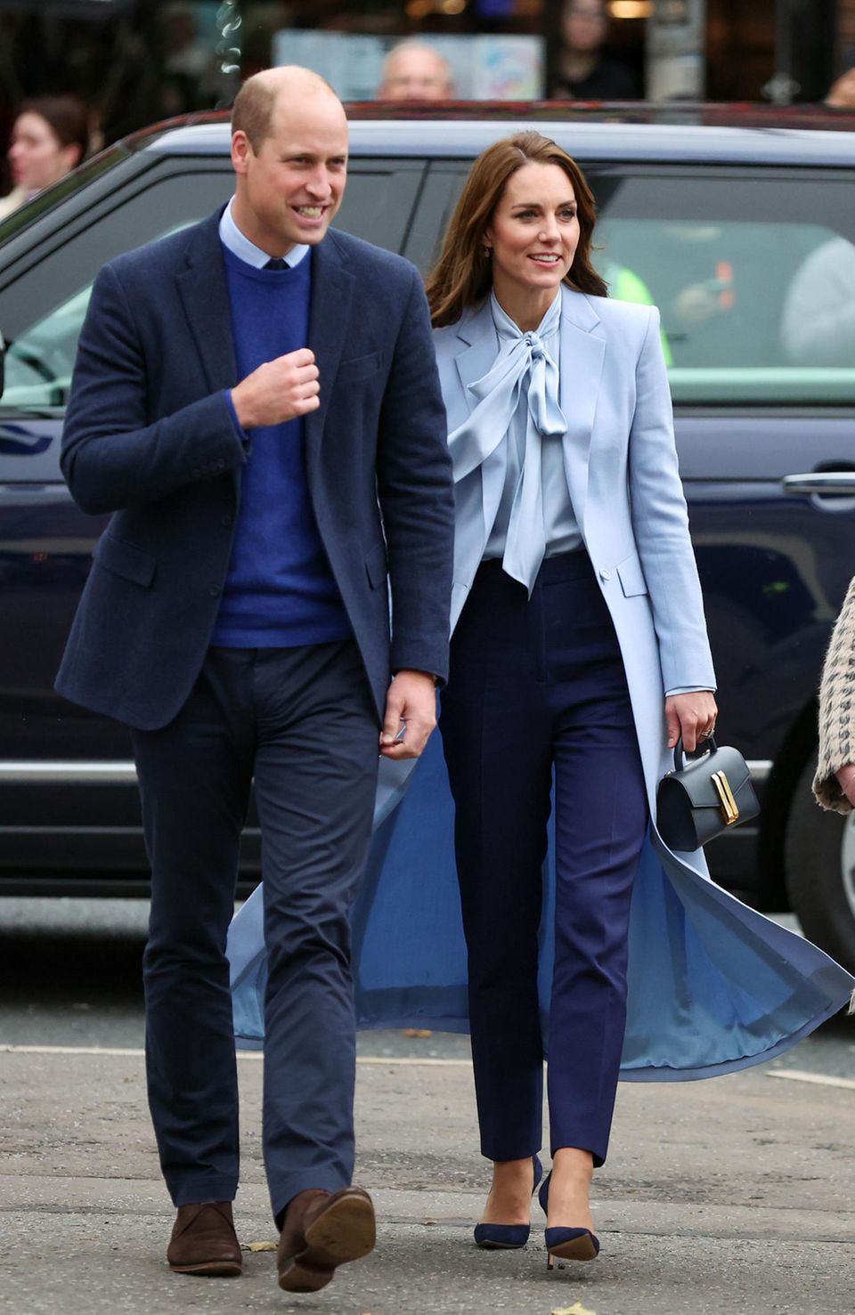 Catherine, Princess of Wales: Kate trägt den schönen Klassiker in einem hellen Blauton Kate trägt den schönen Klassiker in einem hellen Blauton