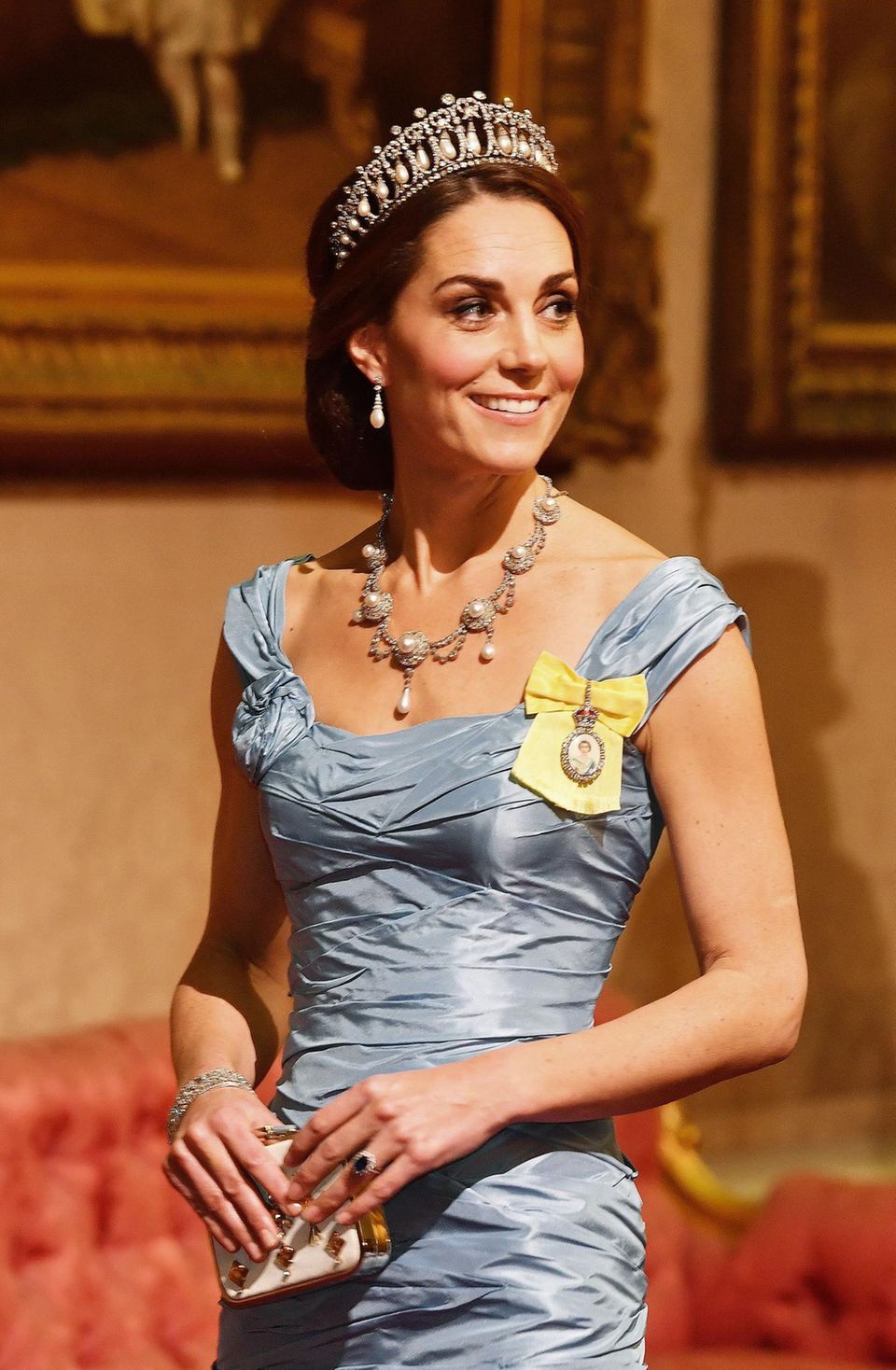 Catherine mit dem "Lover's Knot"-Diadem beim Staatsbankett im Buckingham Palace.