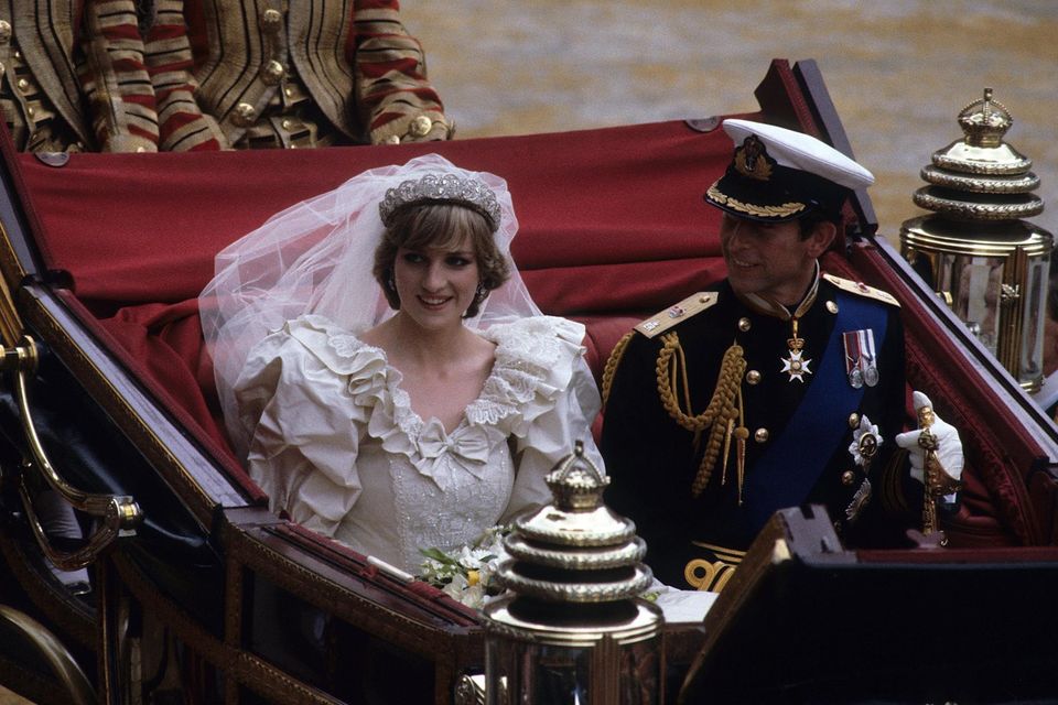 Lady Diana mit ihrem Familienerbstück "Spencer-Krone". 