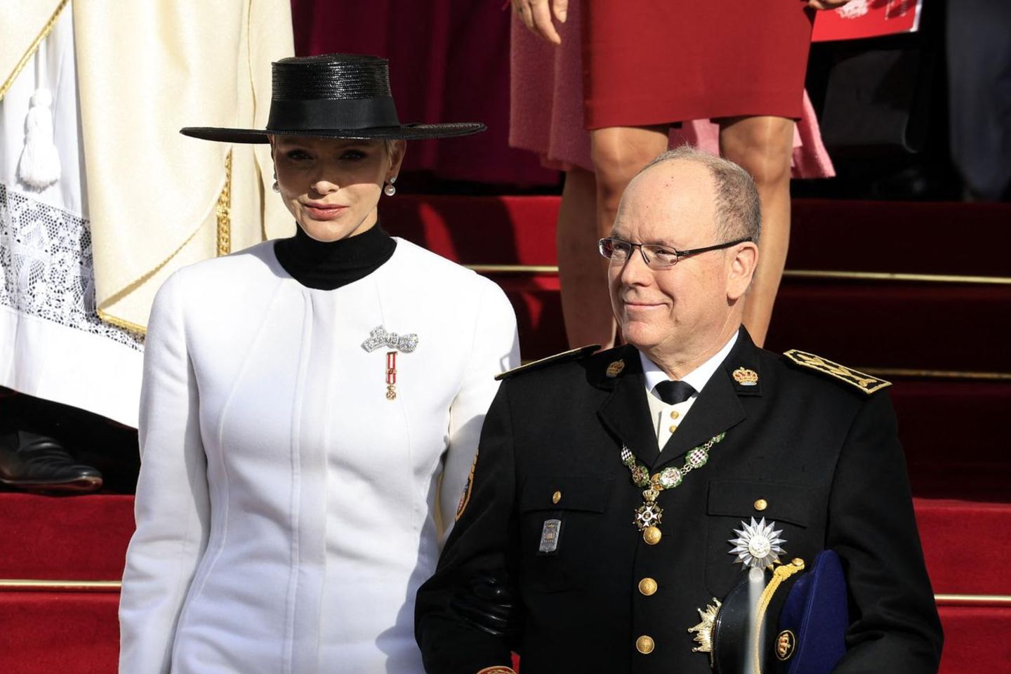 Prinz Albert: Prinzessin Charlène und Prinz Albert am Nationalfeiertag in Monaco Prinzessin Charlène und Prinz Albert am Nationalfeiertag in Monaco