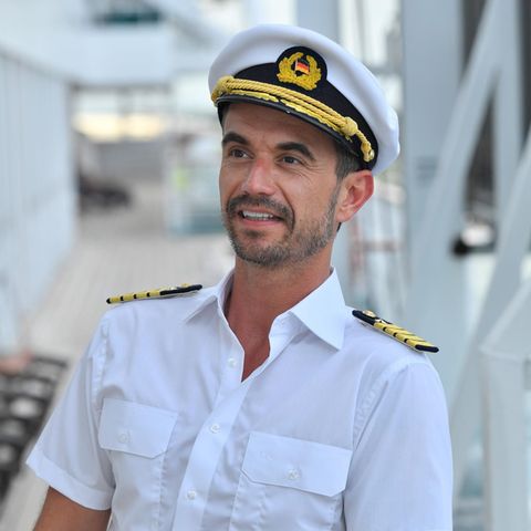 Florian Silbereisen als Kapitän Max Parger in "Das Traumschiff"