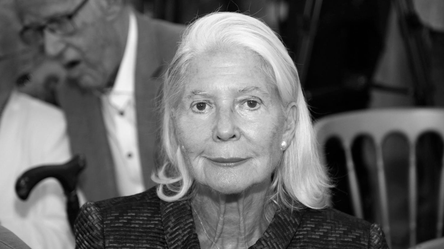 Christiane Hörbiger ist tot: Schauspielerin stirbt mit 84 Jahren Christiane Hörbiger ist tot: Schauspielerin stirbt mit 84 Jahren