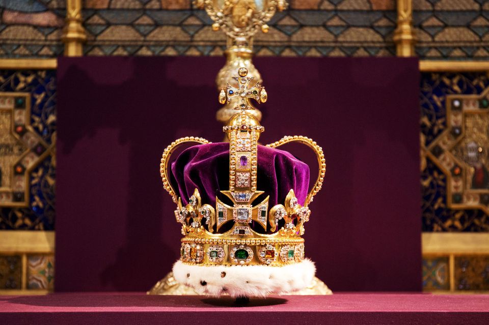 Die Edwardskrone dient seit 1661 zur Krönung der britischen Monarchen.