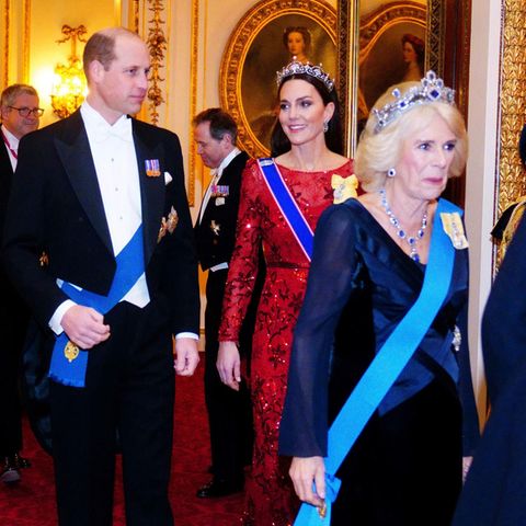Prinz William, Catherine, Princess of Wales und Königin Camilla 