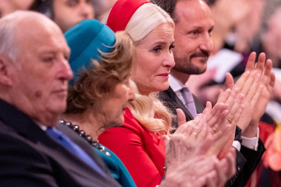 Prinzessin Mette-Marit: Prinzessin Mette-Marit kämpft mit den Tränen Prinzessin Mette-Marit kämpft mit den Tränen