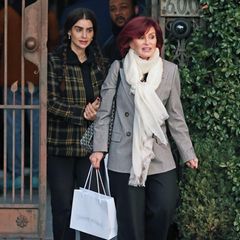 Tüten der Stars: Sharon Osbourne und Tochter Amy Osbourne