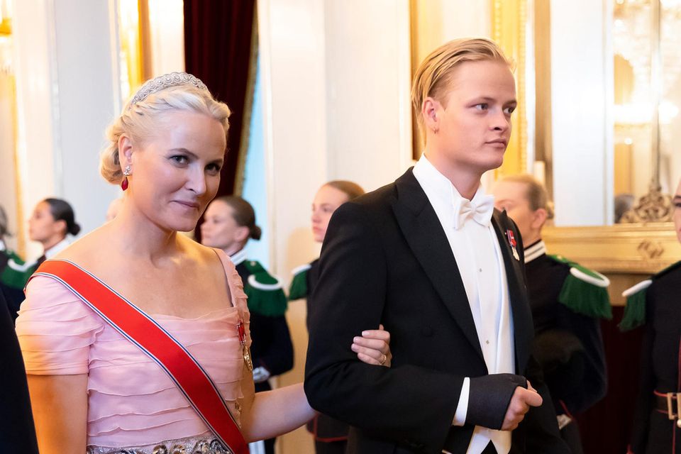 Prinzessin Mette-Marit: So Lief Das Erste Treffen Mit Marius' Freundin ...