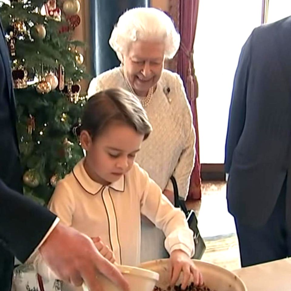 Prinz George + Queen Elizabeth