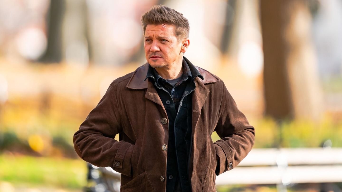 Jeremy Renner Nach Unfall ist der Schauspieler in kritischem Zustand