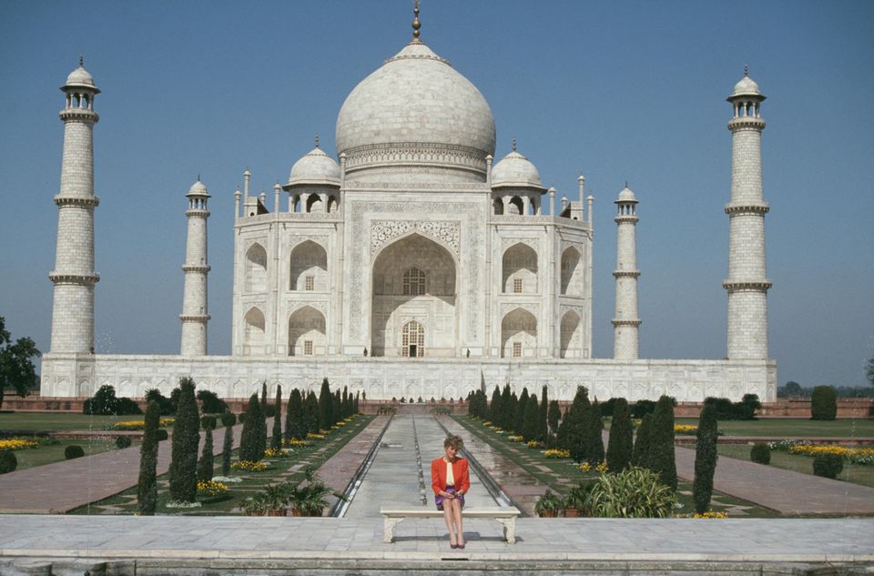 Prinzessin Diana am 11. Februar 1992 vor dem Taj Mahal