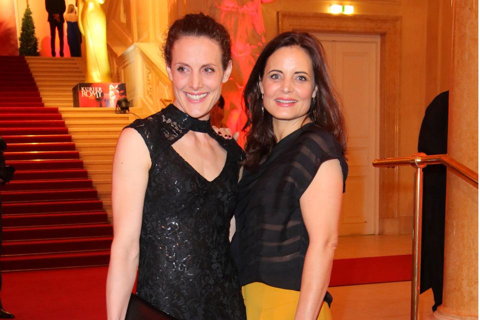 Barbara Lanz mit Schwester Elisabeth bei der 28. Romy Gala 2017 in der Hofburg Wien.