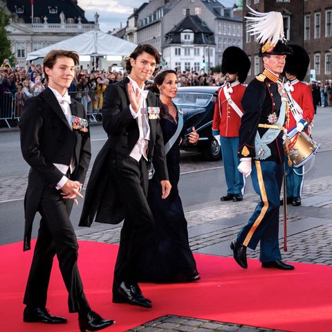 V.l.n.r.: Graf Felix, Graf Nikolai, Prinzessin Marie und Prinz Joachim