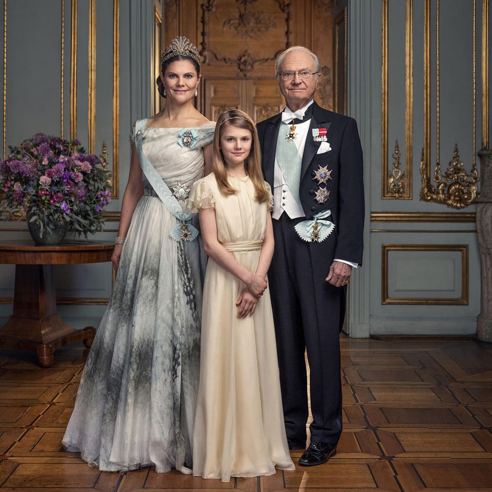 Prinzessin Victoria, Prinzessin Estelle und König Carl Gustaf