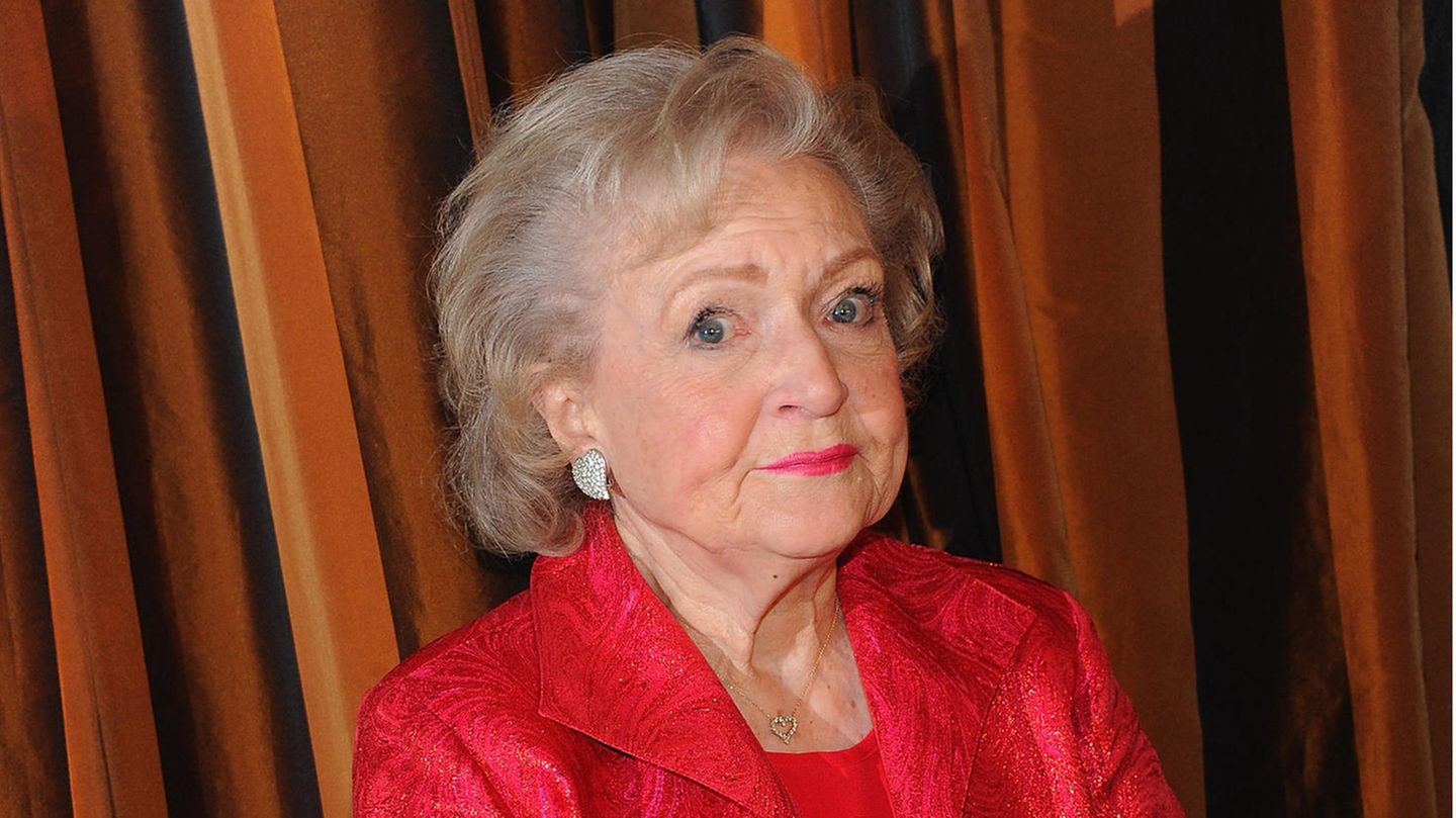Betty White (†) Das