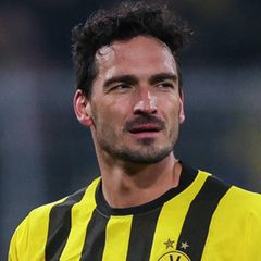Porträt von Mats Hummels im Fußballtrikot