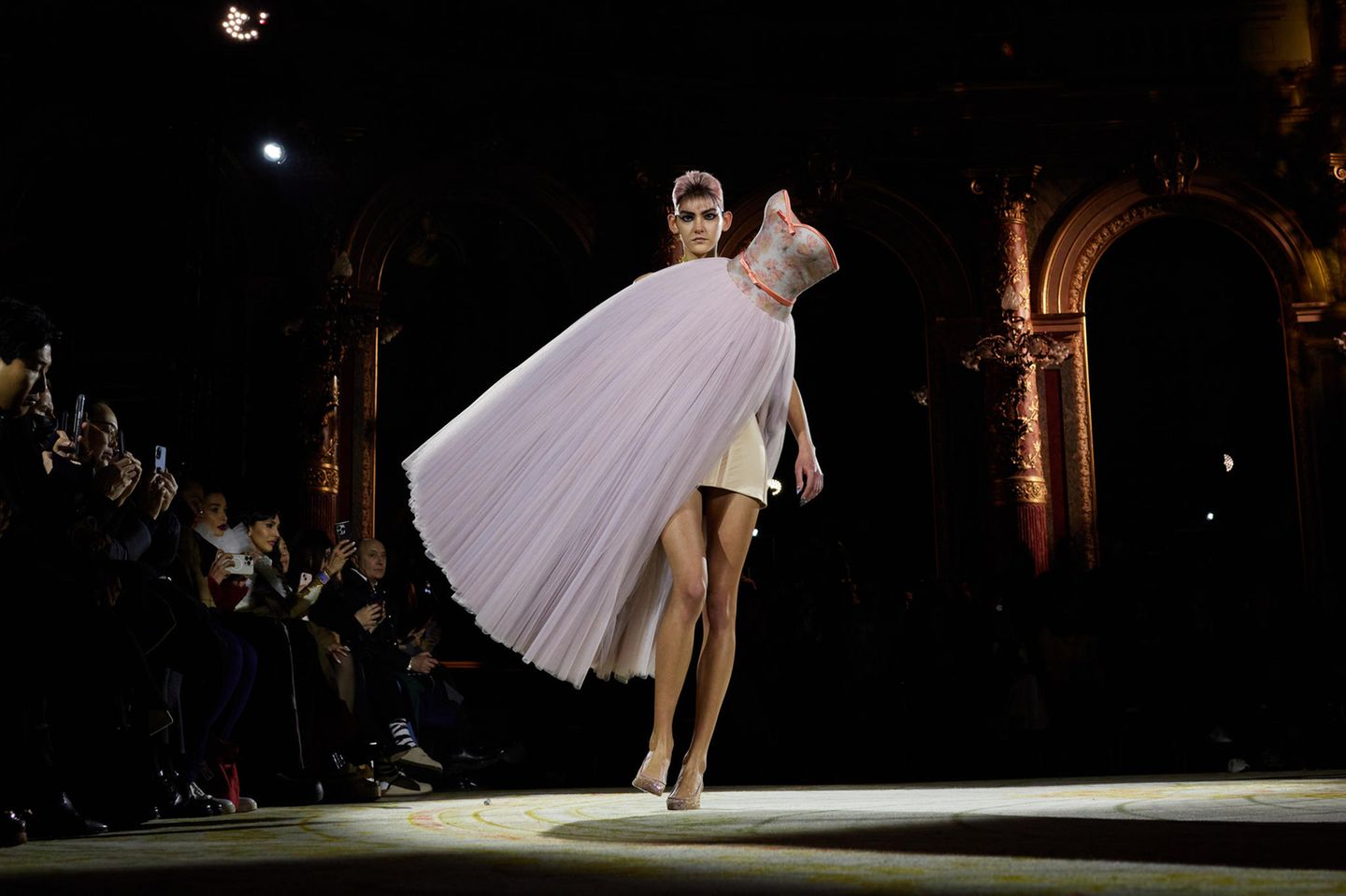 Victor & Rolf Haute Couture Frühjahr/Sommer 2023