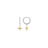 "Diamonds Are a Girls Best Friends" – noch besser natürlich, wenn diese Diamanten Fairtrade sind. Der Schmuck von SABOTEUR ist zeitlos und nur mit geprüften Diamanten besetzt. Diese Creolen aus Gelb- und Weißgold sind echte Hingucker! Für 570 Euro erhältlich.