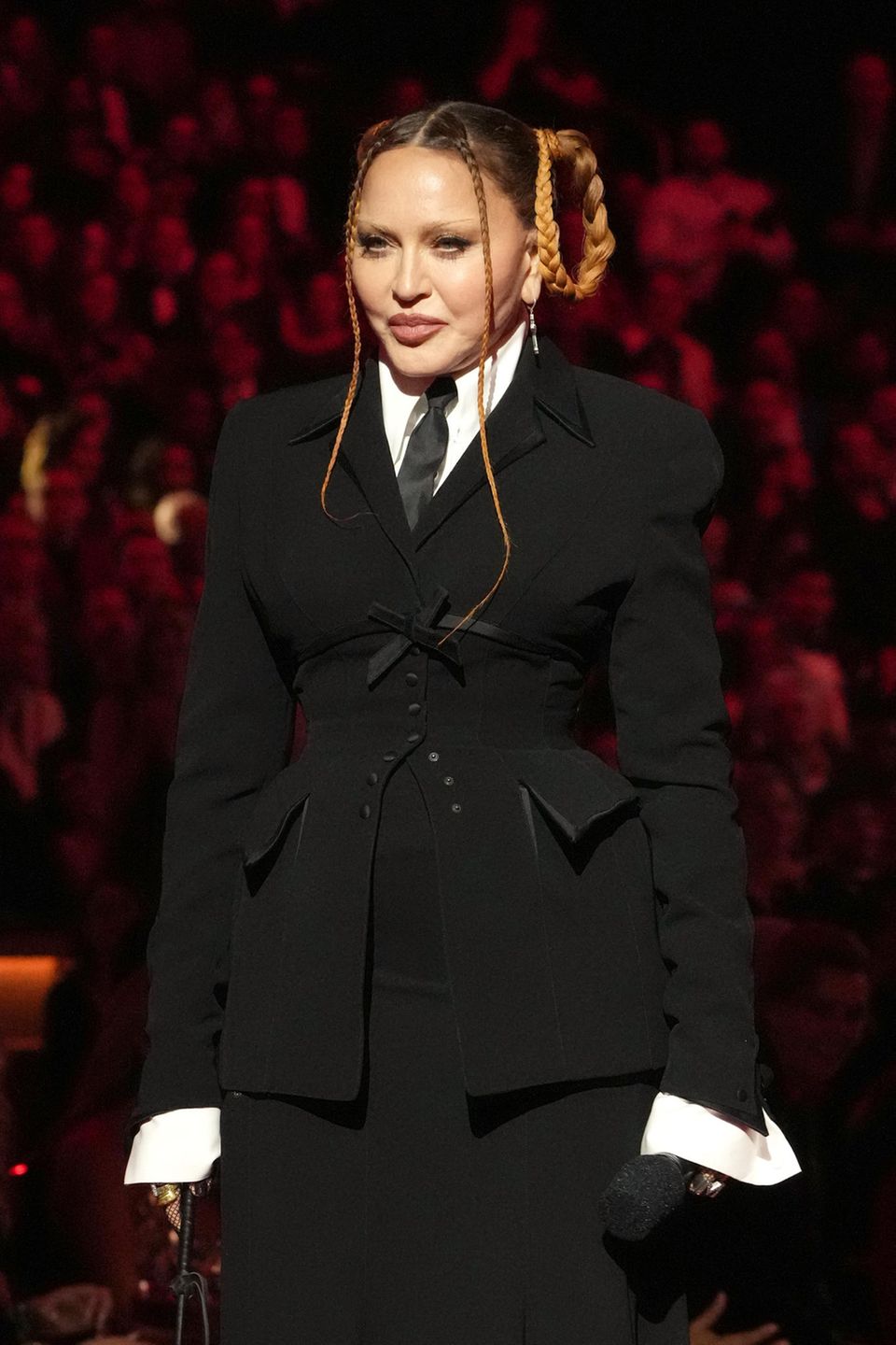 Bei den Grammy Awards 2023 wirkt Madonnas Gesicht ungewöhnlich aufgedunsen. 