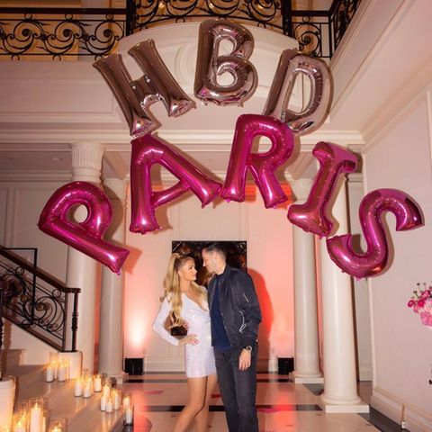 So "bescheiden" feiert Paris Hilton ihren 42. Geburtstag