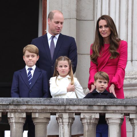 Prinz William und die Princess of Wales mit ihren Kindern Prinz George, Prinzessin Charlotte und Prinz Louis. 