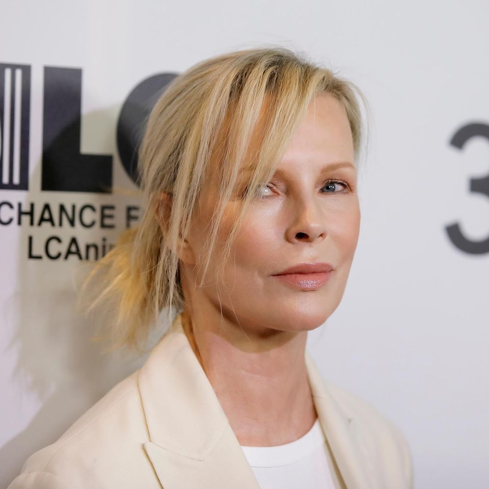 Kim Basinger 