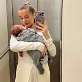 "Er wächst so schnell", schreibt Laura Maria zu ihren neusten Fotos mit Söhnchen Leano Romeo. Die Fans freuen sich über das süße Update auf Instagram und senden zahlreiche virtuelle Herzen. 