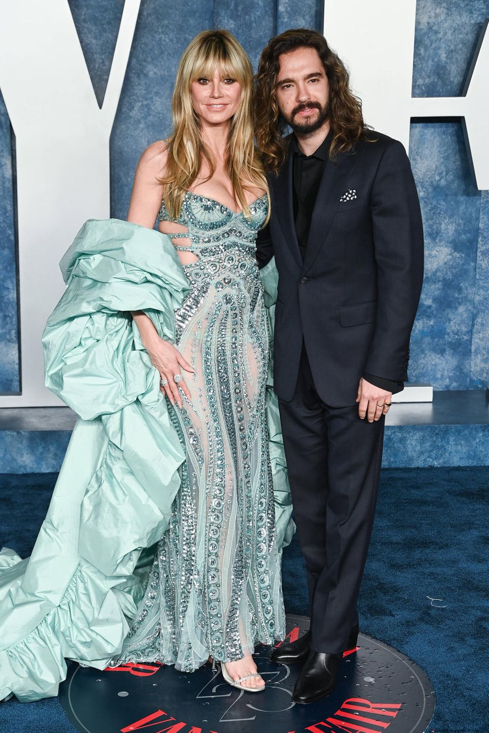 12. März 2023  Nach der Verleihung der Academy Awards findet wie immer die berühmte "Vanity Fair Oscar Party" statt. Diese lassen sich Heidi Klum und Tom Kaulitz natürlich nicht entgehen. In glamouröser Abendroben schreitet das Paar über den Teppich. 