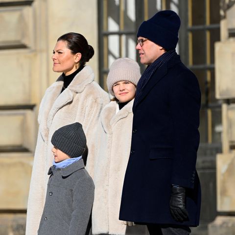 Prinzessin Victoria und Prinz Daniel mit ihren Kindern Prinz Oscar und Prinzessin Estelle