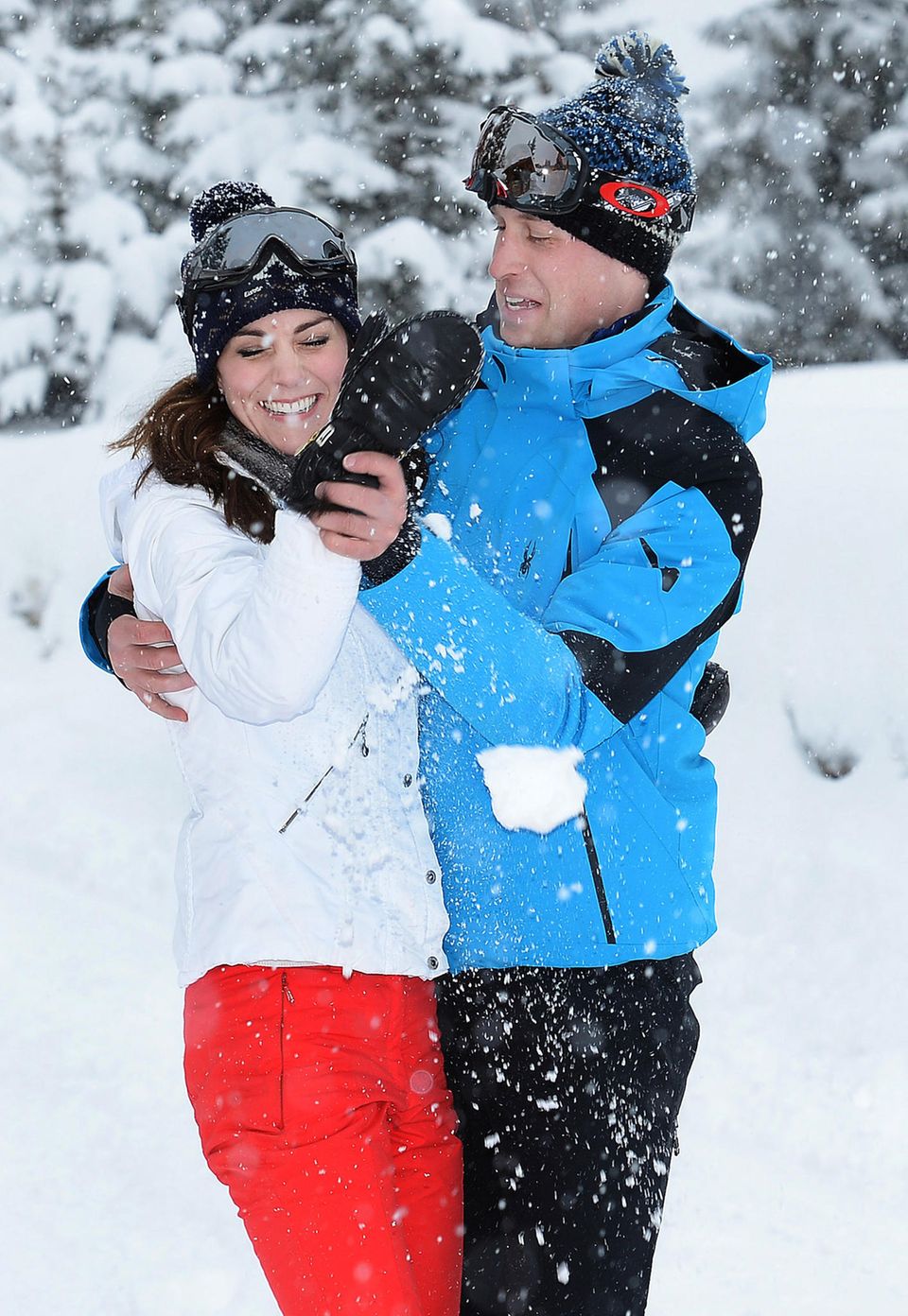 Catherine, Princess of Wales, und Prinz William im März 2016 im Skiurlaub