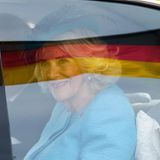 Königin Camilla und König Charles werden zum Empfang mit Bundespräsident Frank-Walter Steinmeier gefahren. 