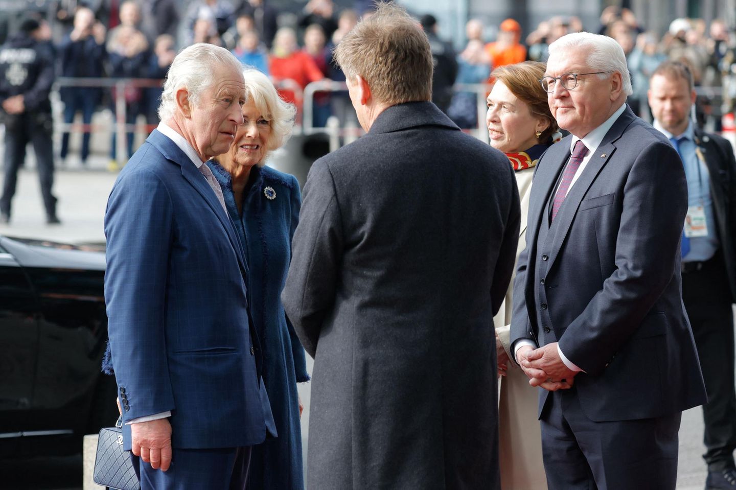 Staatsbesuch: König Charles, Königin Camilla, Elke Büdenbender, Richard Lutz, Frank-Walter Steinmeier
