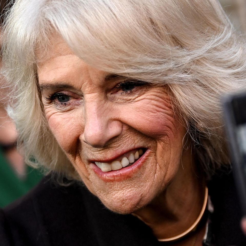 Königin Camilla: Kleiner Jungen sammelt eine einzigartige Erinnerung
