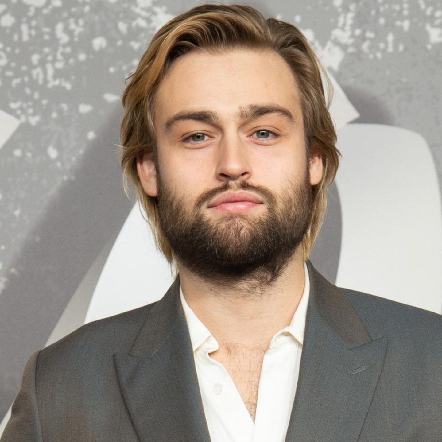 Douglas Booth Biographie News Photos Et Videos XEBLQ Douglas Booth Biographie News Photos Et Videos XEBLQ